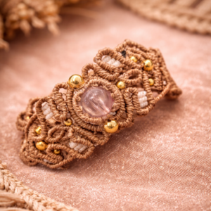 Rose Aura Makramee Armband